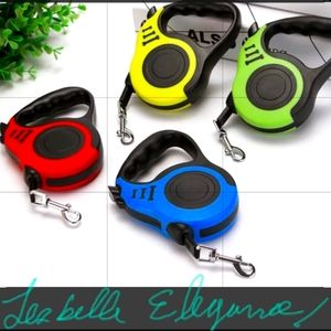 Retractable dog leashes
